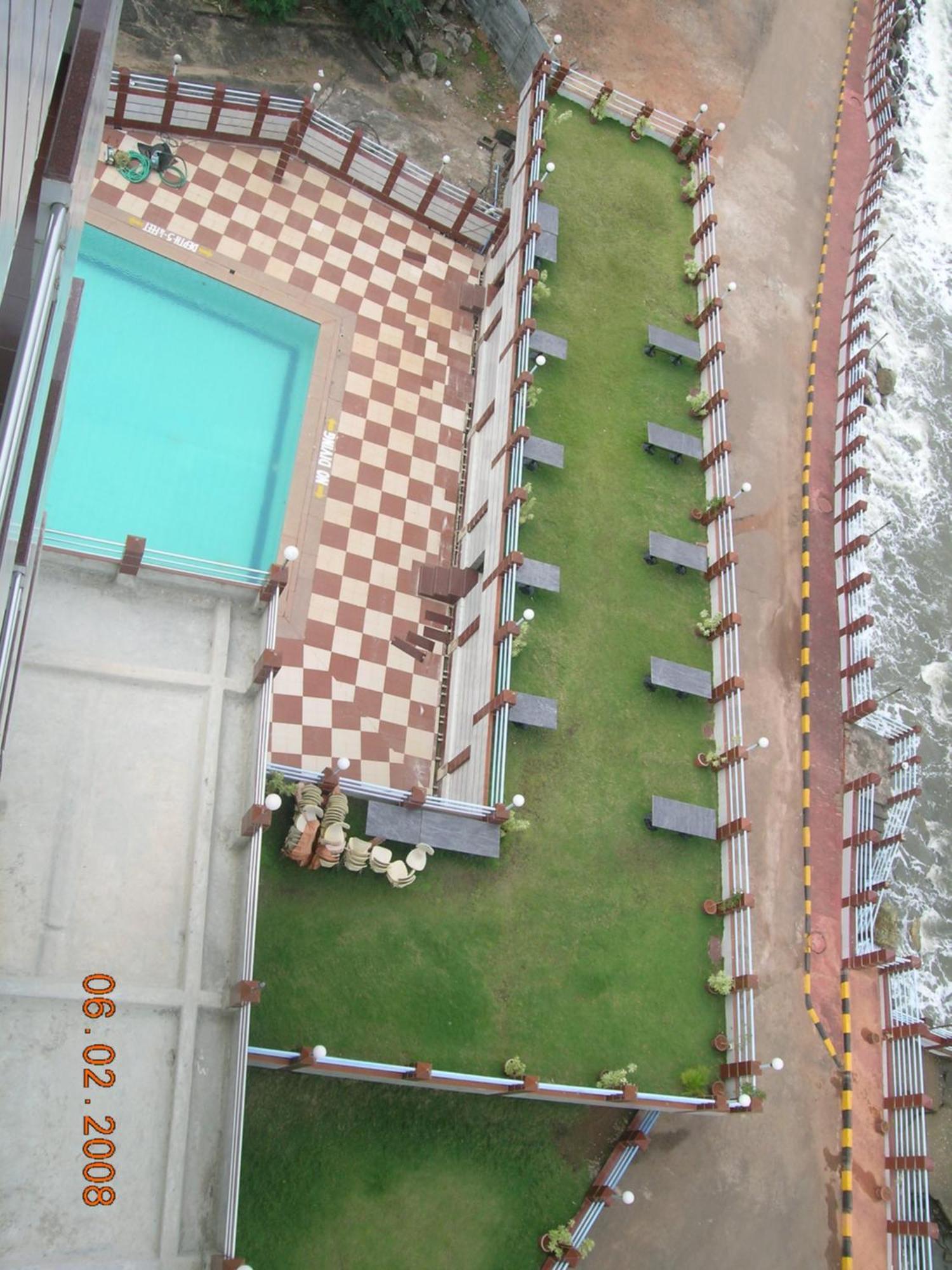 Rns Residency Sea View Hotell Māvalli Exteriör bild